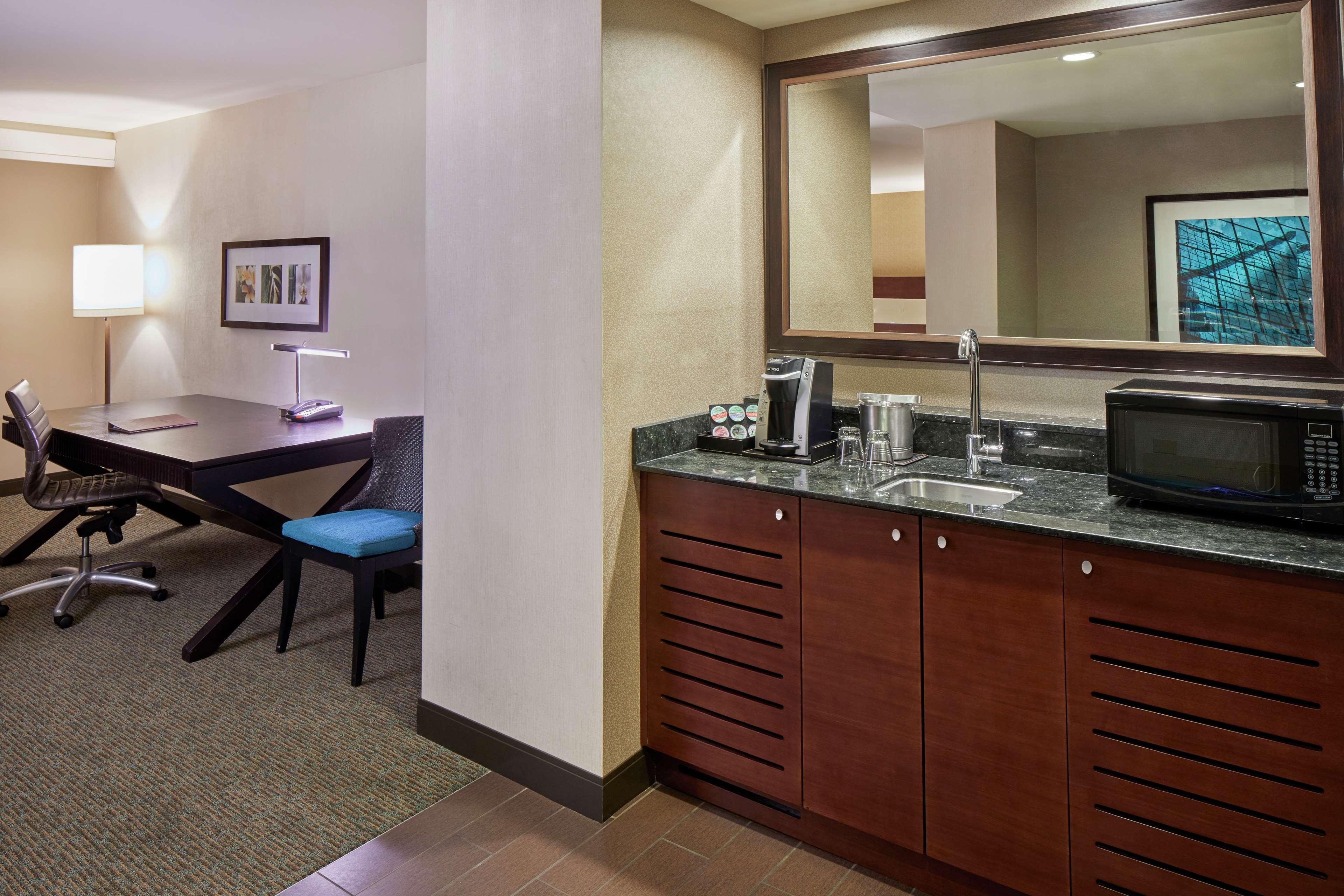Holiday Inn Express Waikiki By Ihg Honolulu Ngoại thất bức ảnh