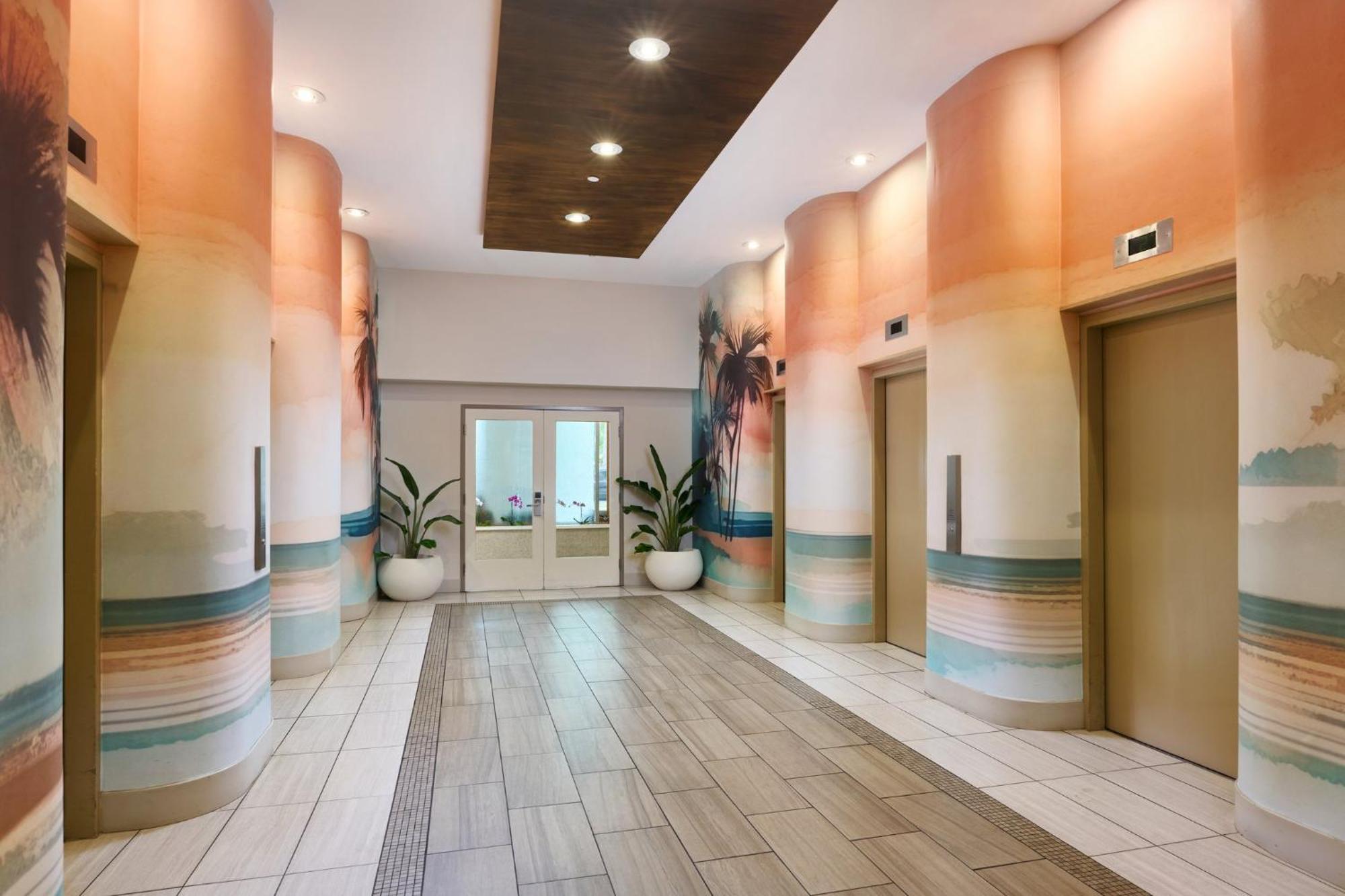 Holiday Inn Express Waikiki By Ihg Honolulu Ngoại thất bức ảnh