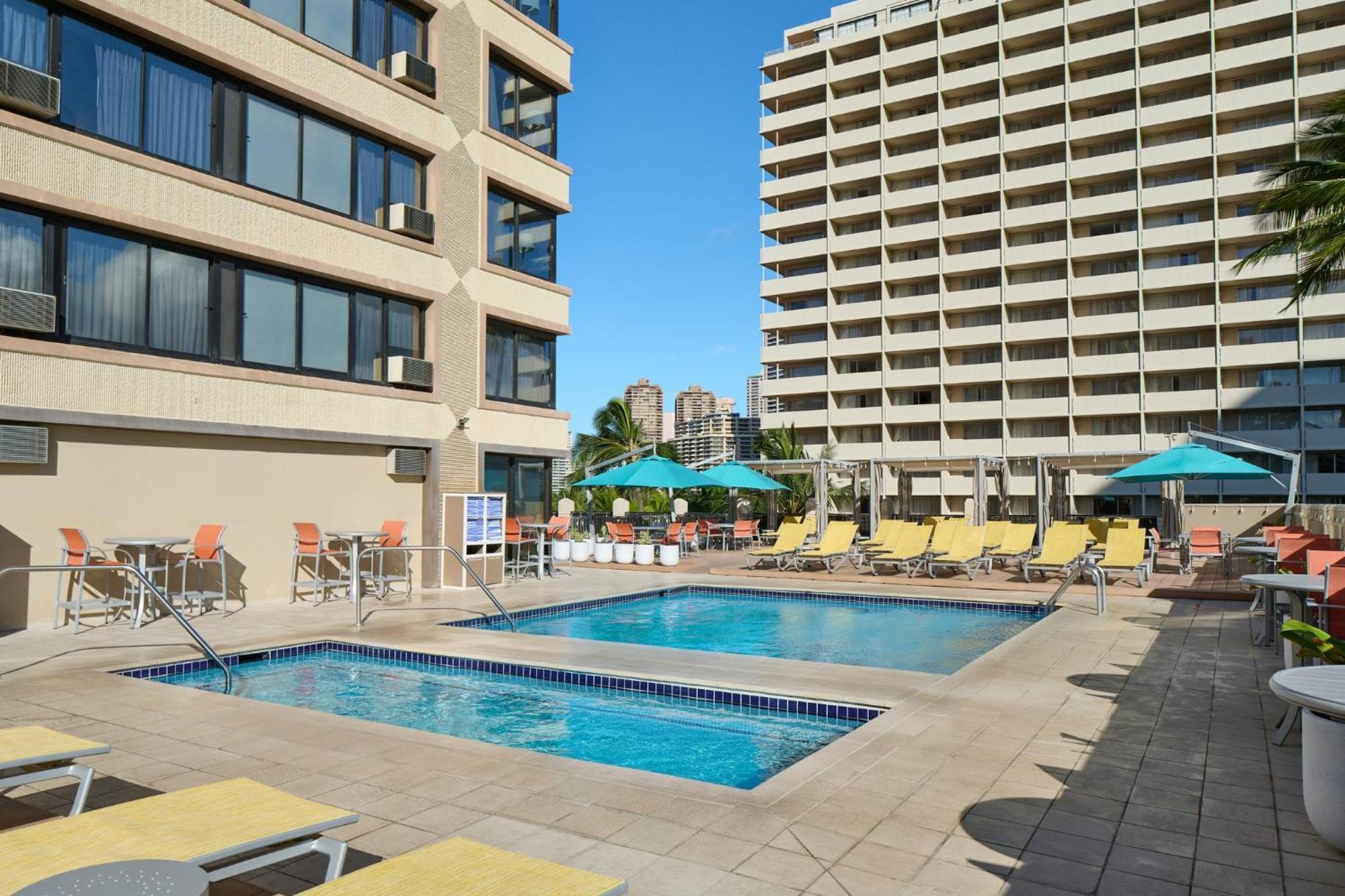 Holiday Inn Express Waikiki By Ihg Honolulu Ngoại thất bức ảnh